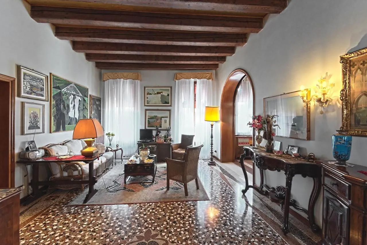 Ca' Maddalena Bed & Breakfast Venice